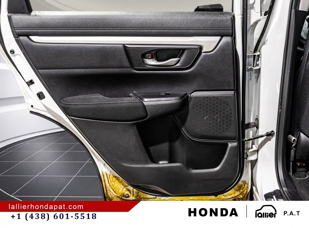 Honda CR-V LX 2021 à Montréal, Québec - 12 - w1024h768px