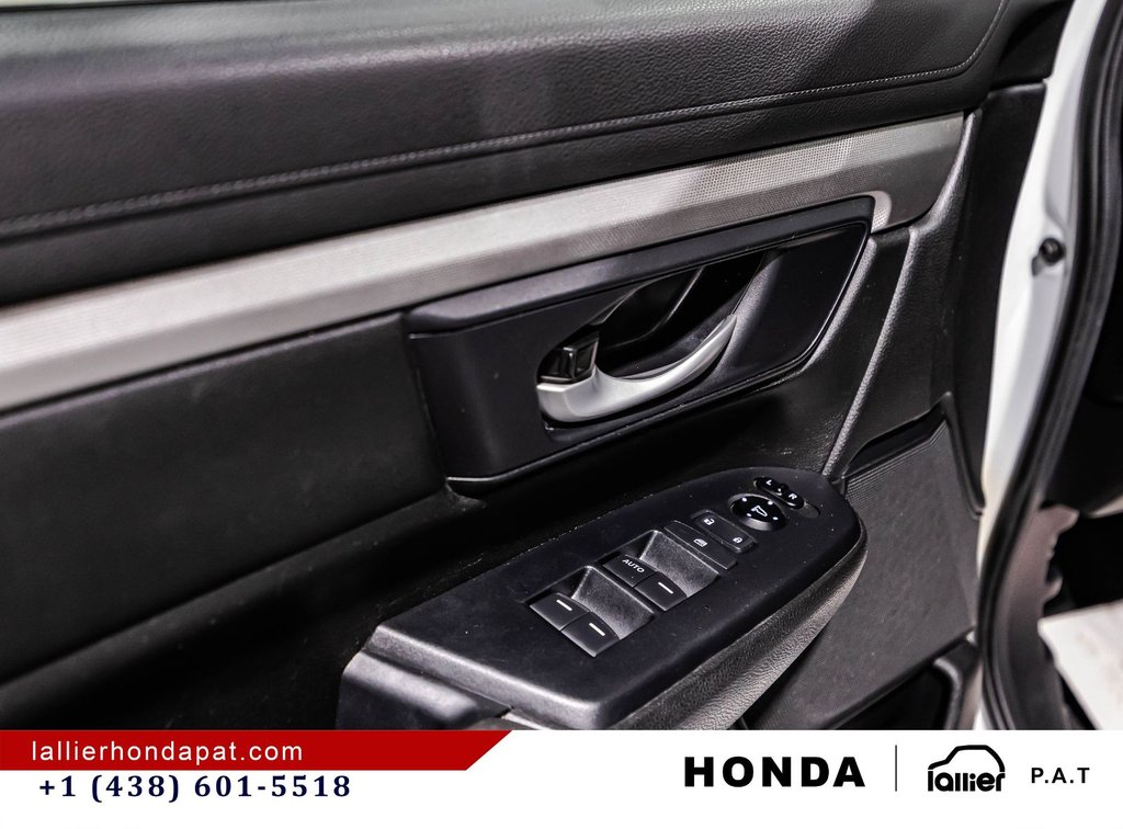 Honda CR-V LX 2021 à Montréal, Québec - 11 - w1024h768px