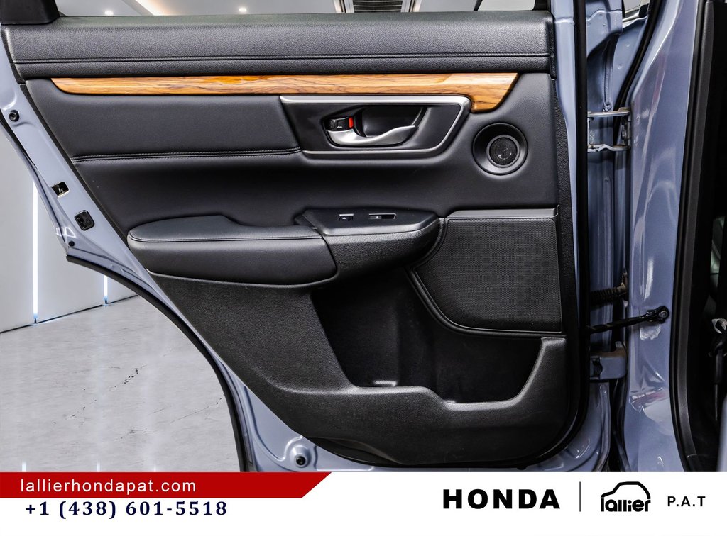 Honda CR-V Touring 2022 à Montréal, Québec - 13 - w1024h768px