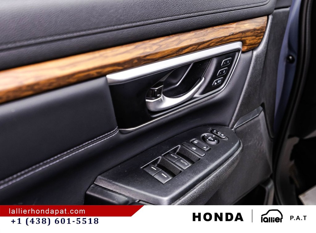 Honda CR-V Touring 2022 à Montréal, Québec - 11 - w1024h768px
