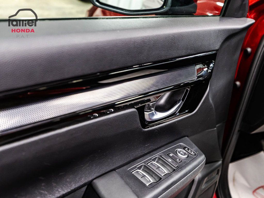 Honda CR-V SPORT 2023 à Montréal, Québec - 11 - w1024h768px