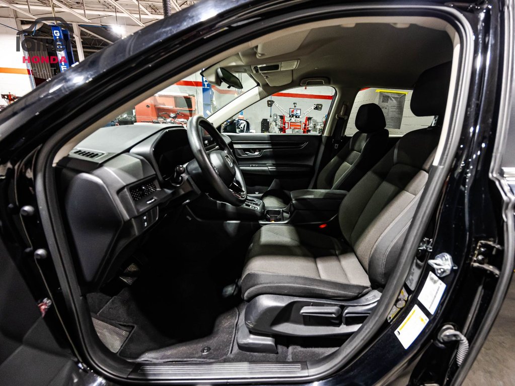 Honda CR-V LX 2023 à Montréal, Québec - 18 - w1024h768px