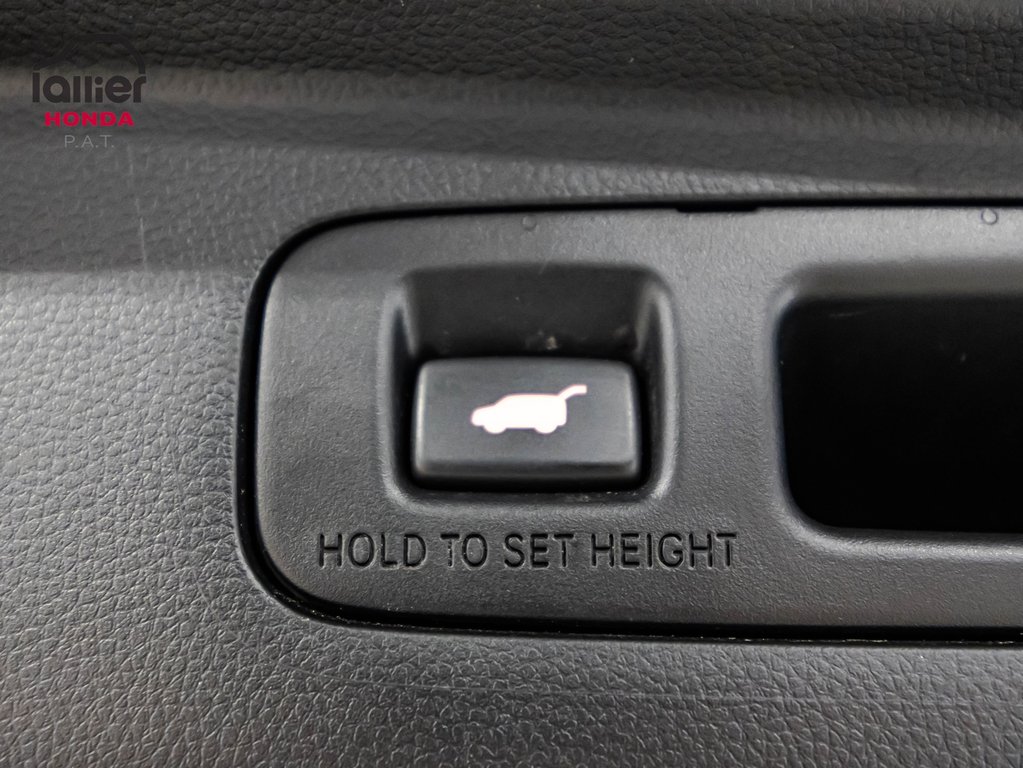 Honda CR-V  2023 à , Québec - 15 - w1024h768px