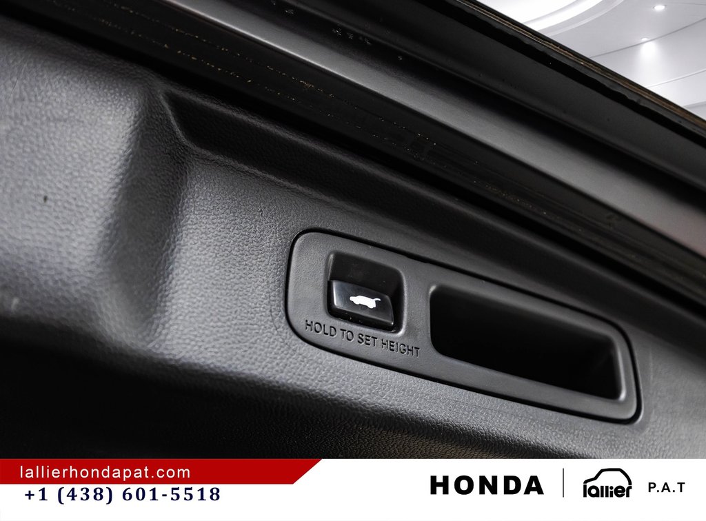 2023 Honda CR-V Sport in Montréal, Quebec - 16 - w1024h768px