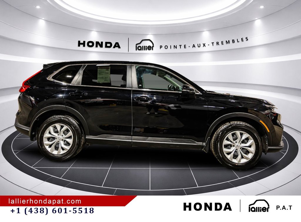2023 Honda CR-V Lx in Montreal, Quebec - 8 - w1024h768px