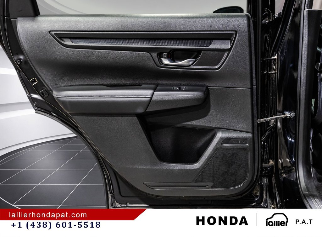 2023 Honda CR-V Lx in Montreal, Quebec - 12 - w1024h768px