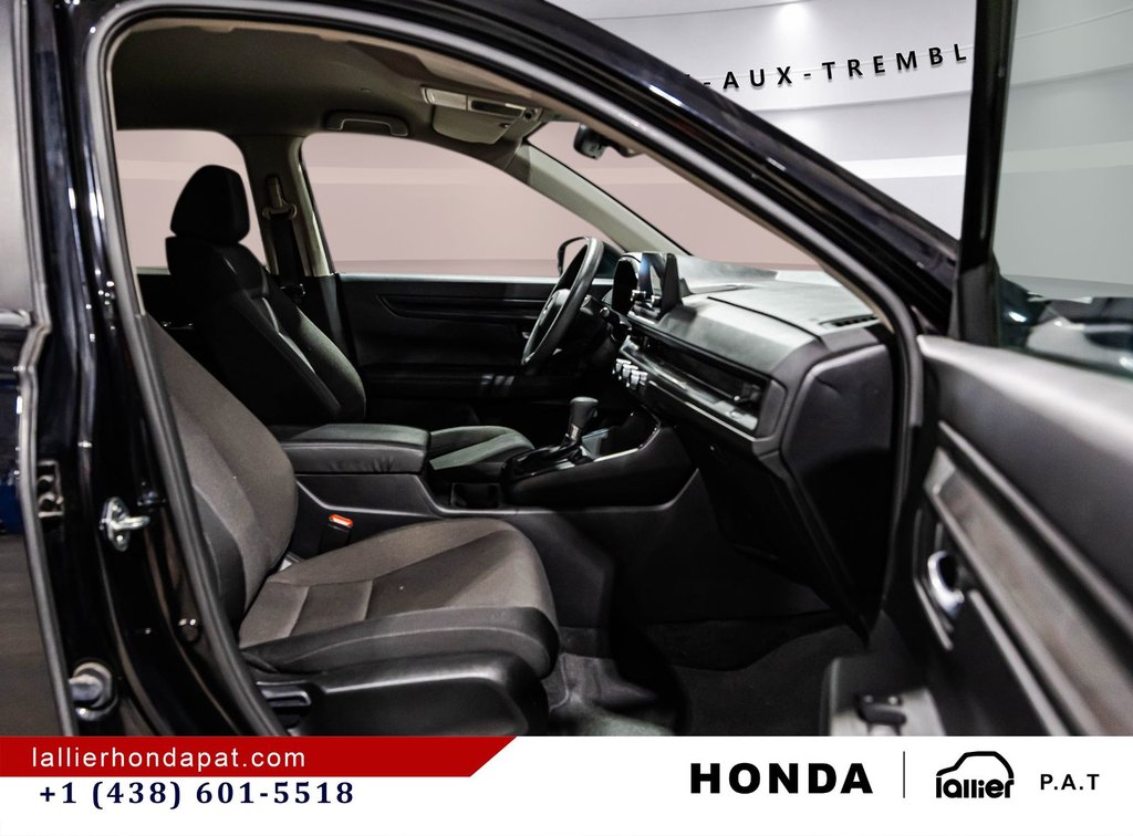 Honda CR-V LX 2023 à Montréal, Québec - 17 - w1024h768px
