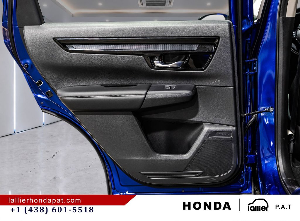 Honda CR-V Sport 2023 à Montréal, Québec - 12 - w1024h768px