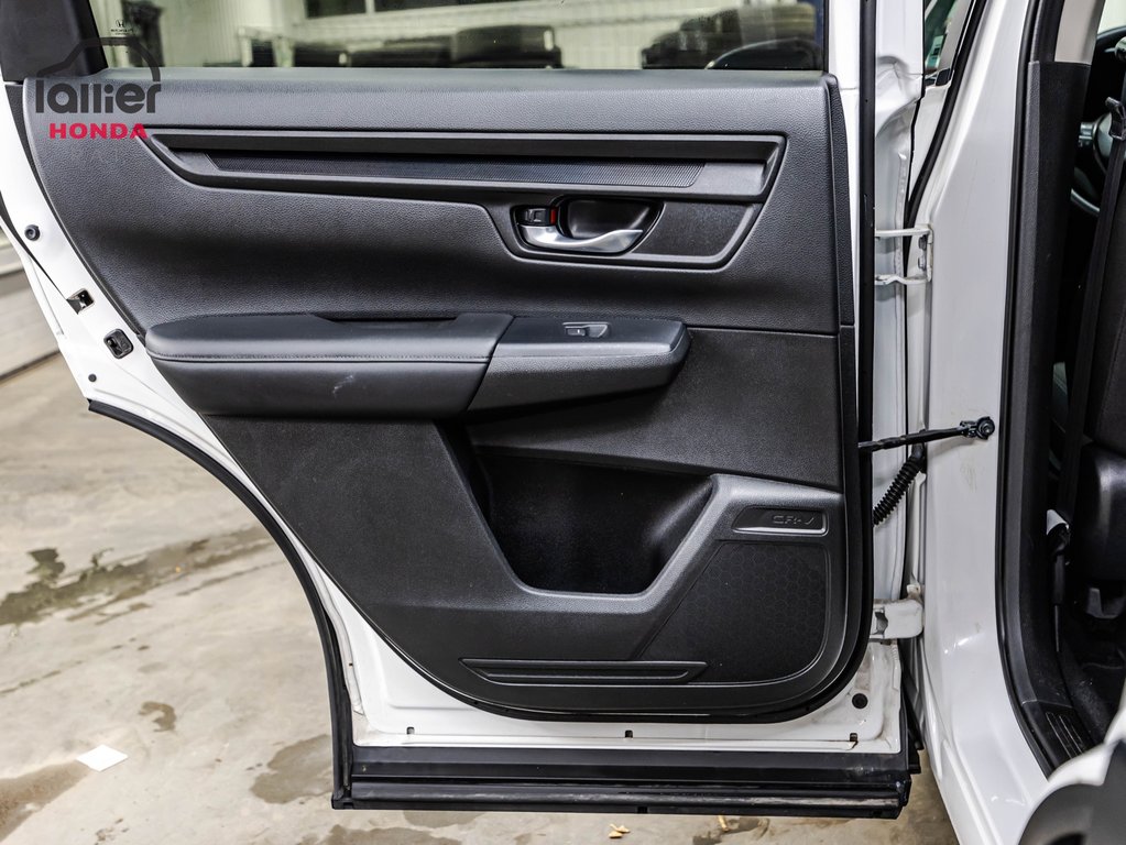 Honda CR-V LX-B 2024 à Montréal, Québec - 12 - w1024h768px