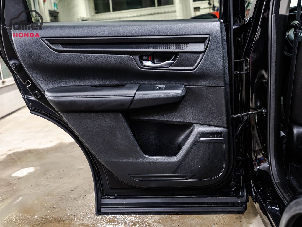Honda CR-V LX-B 2024 à Montréal, Québec - 12 - w1024h768px