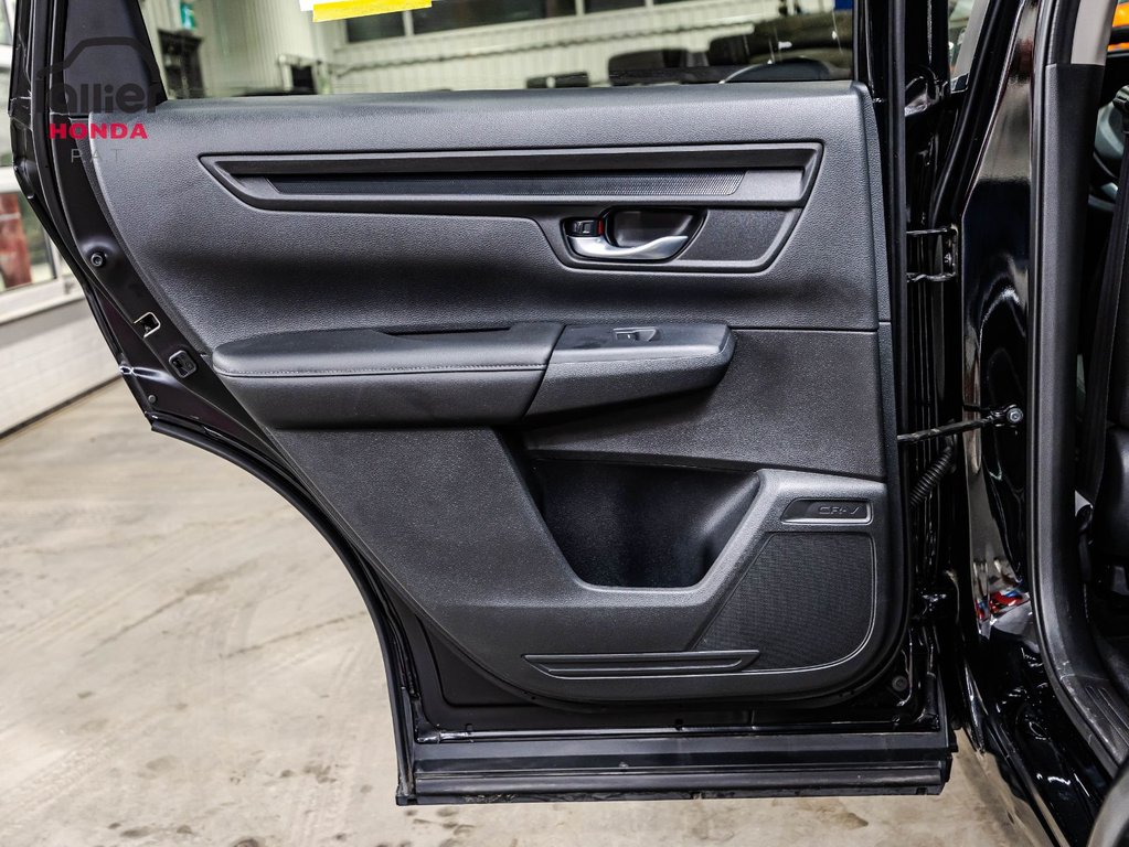 2025 Honda CR-V LX in Montreal, Quebec - 12 - w1024h768px