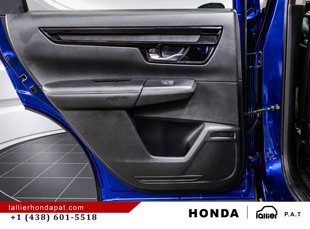 2025 Honda CR-V Sport in Montréal, Quebec - 12 - w1024h768px