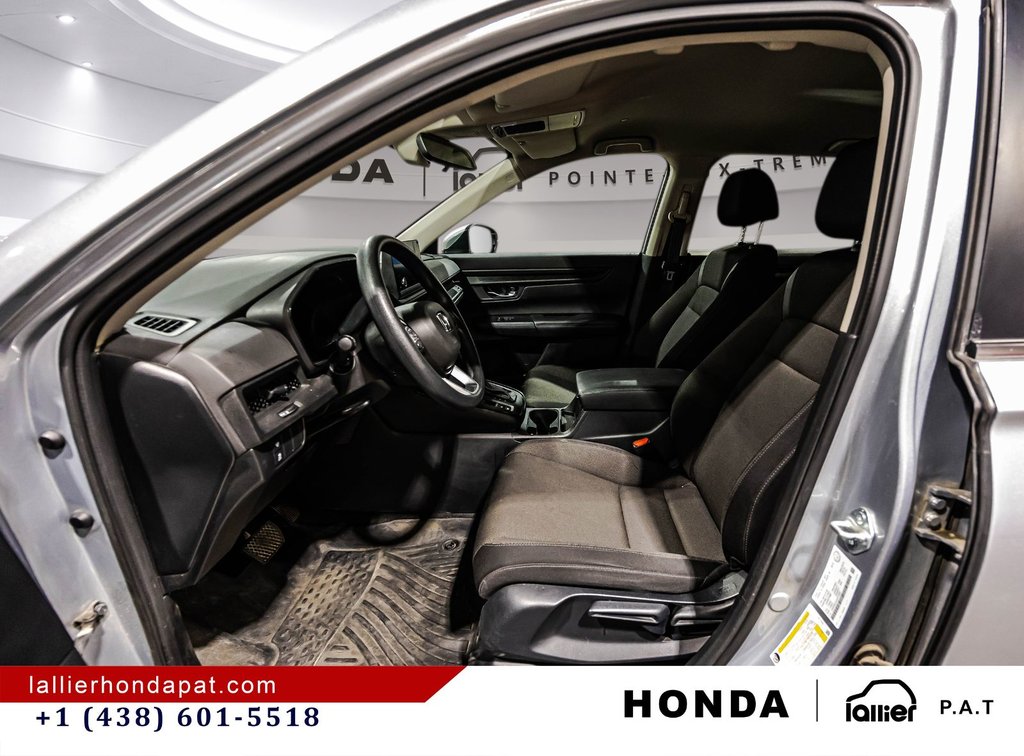 2025 Honda CR-V LX in Montreal, Quebec - 18 - w1024h768px