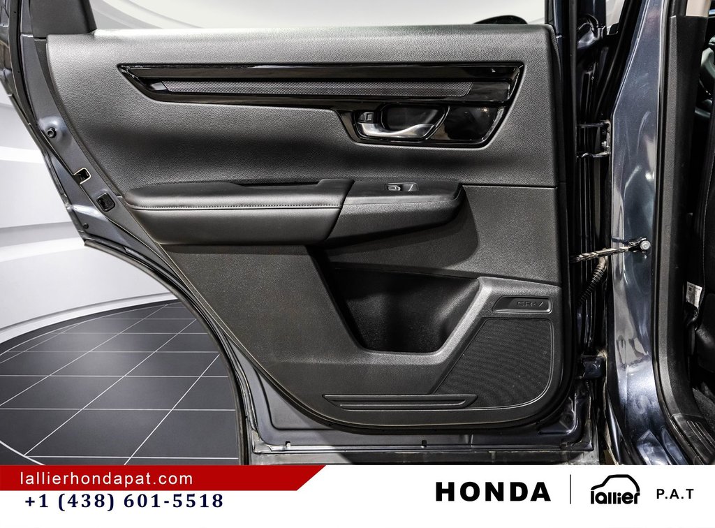 Honda CR-V Sport 2025 à Montréal, Québec - 12 - w1024h768px