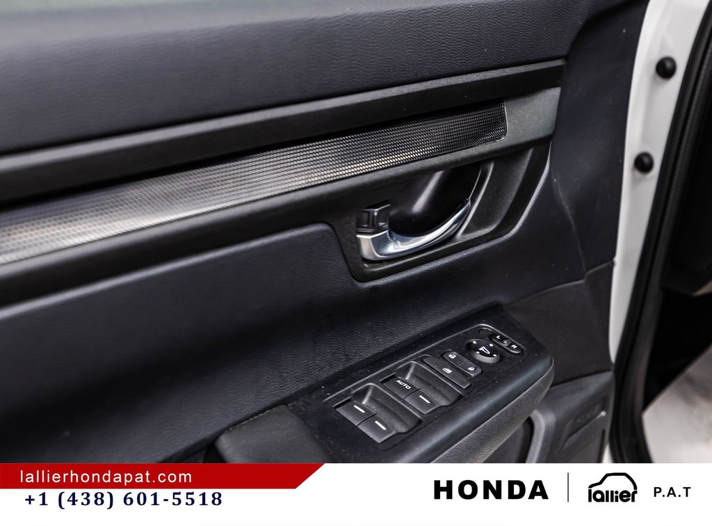 Honda CR-V LX 2025 à Montréal, Québec - 11 - w1024h768px