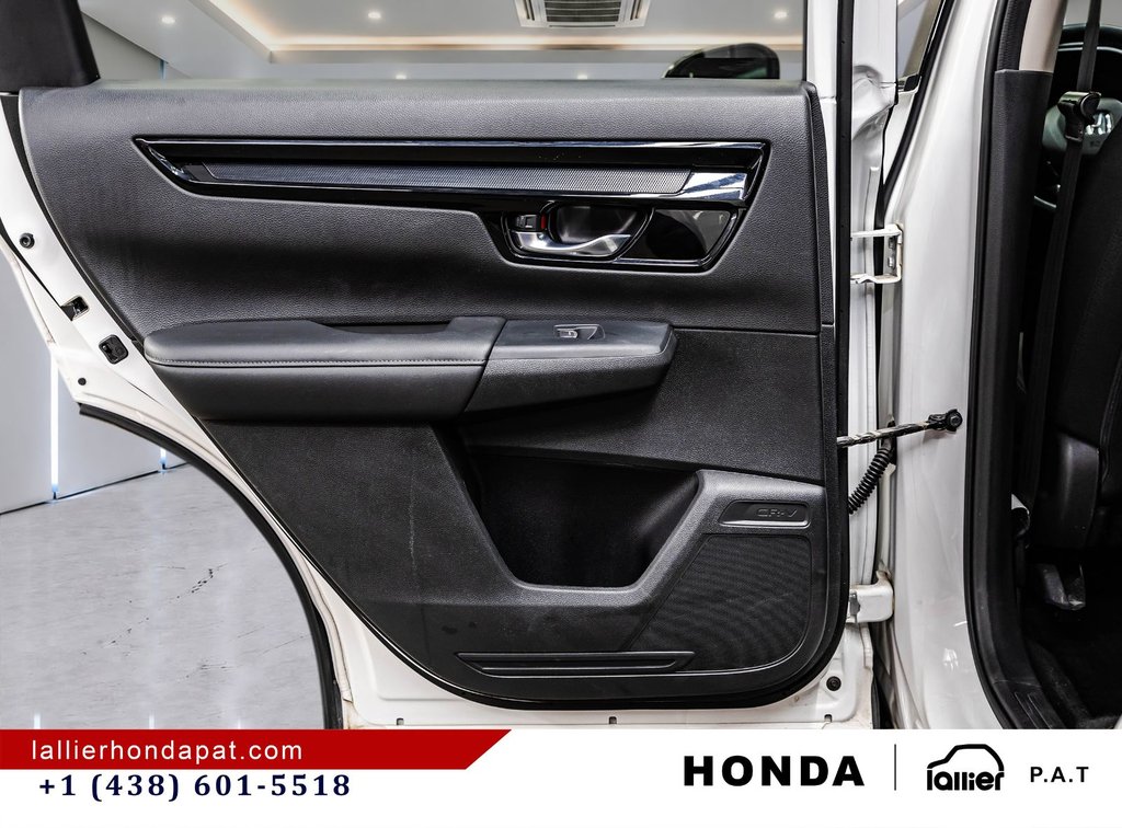 Honda CR-V Sport 2025 à Montréal, Québec - 12 - w1024h768px