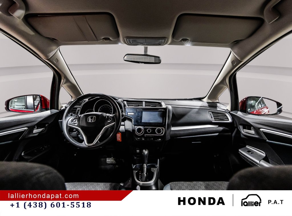 2015 Honda Fit LX in Montreal, Quebec - 14 - w1024h768px