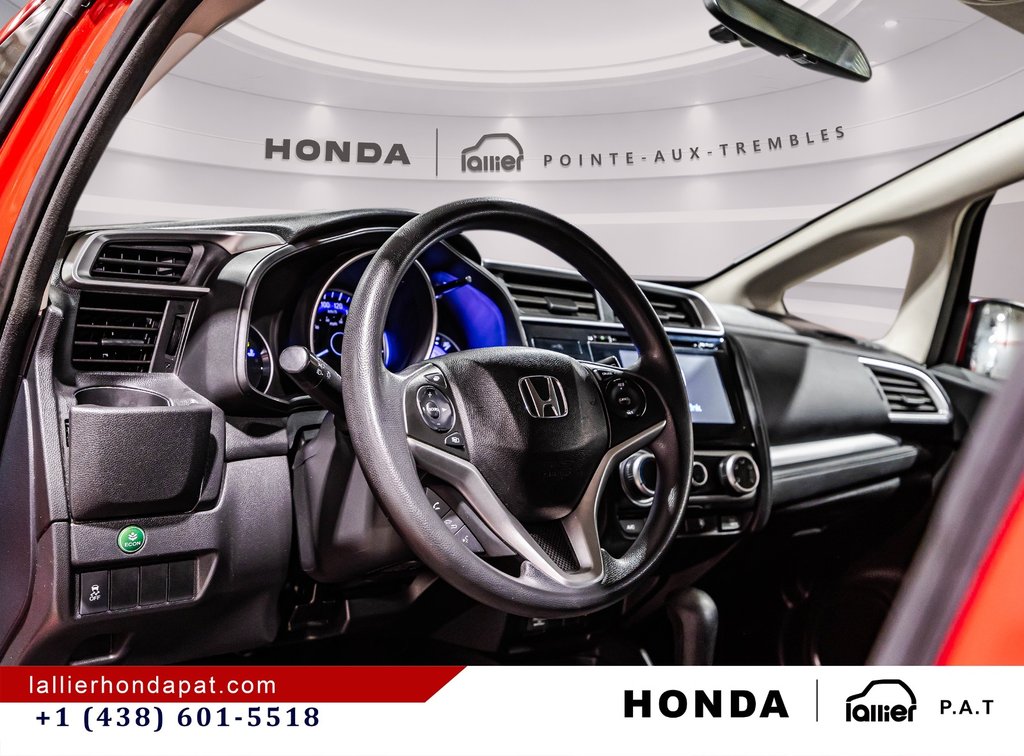 2015 Honda Fit LX in Montreal, Quebec - 19 - w1024h768px