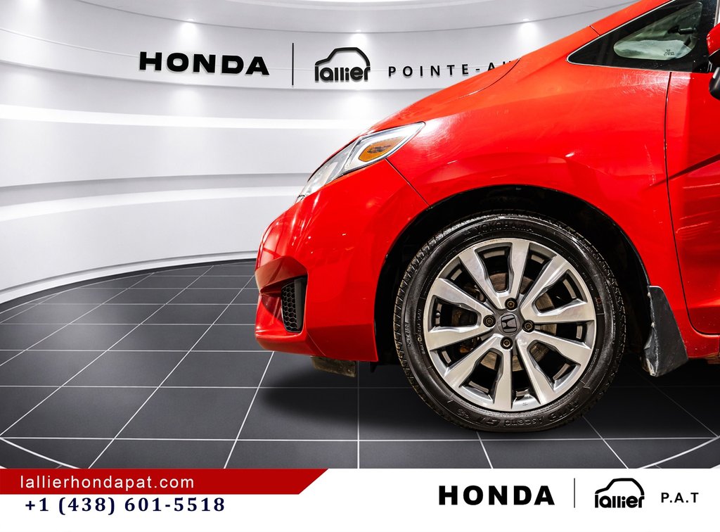2015 Honda Fit LX in Montreal, Quebec - 10 - w1024h768px