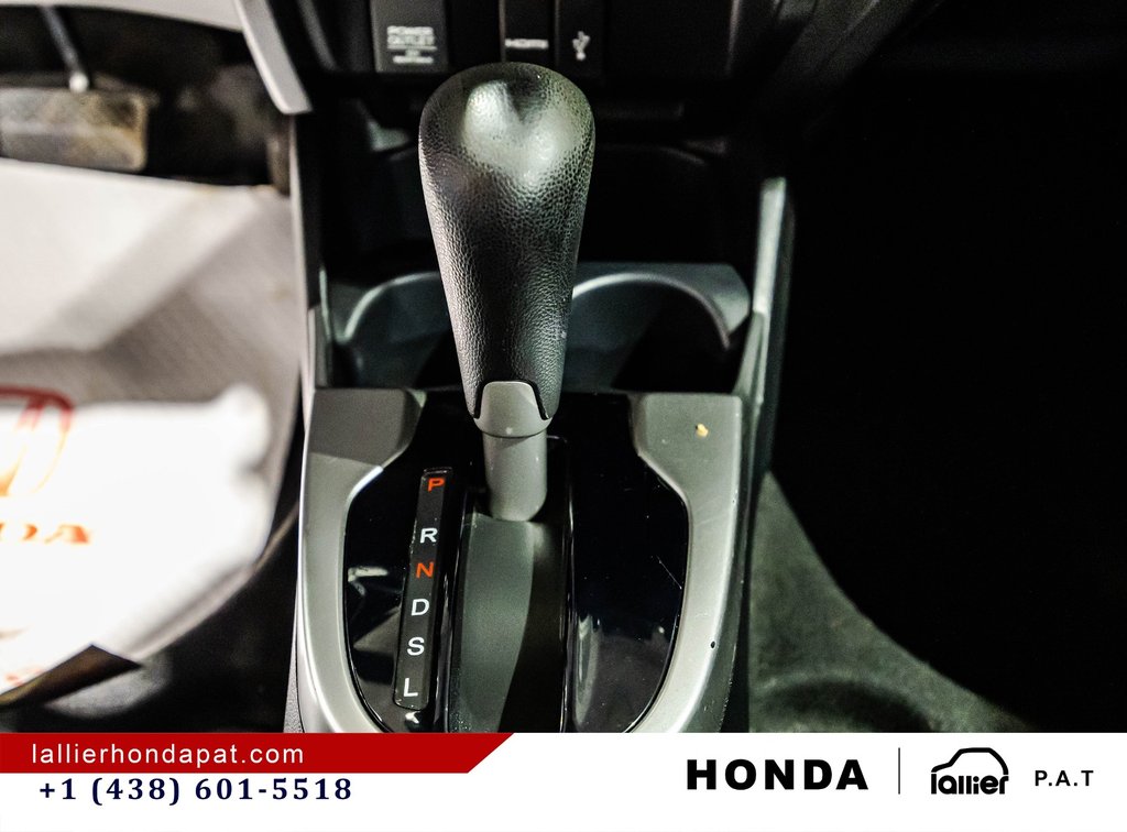 2015 Honda Fit LX in Montreal, Quebec - 24 - w1024h768px