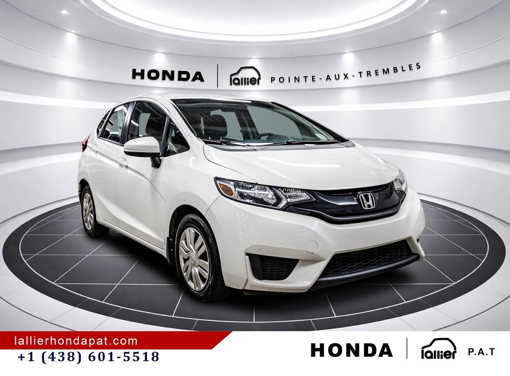 2016 Honda Fit LX in Montreal, Quebec - 9 - w1024h768px