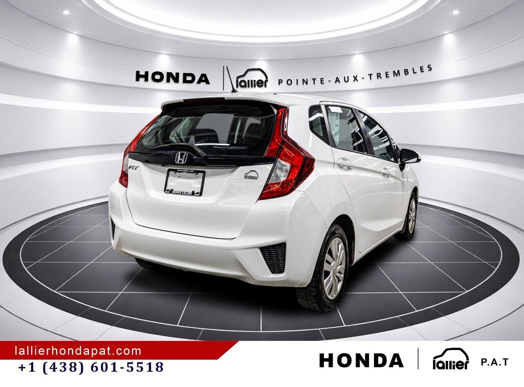 2016 Honda Fit LX in Montreal, Quebec - 7 - w1024h768px