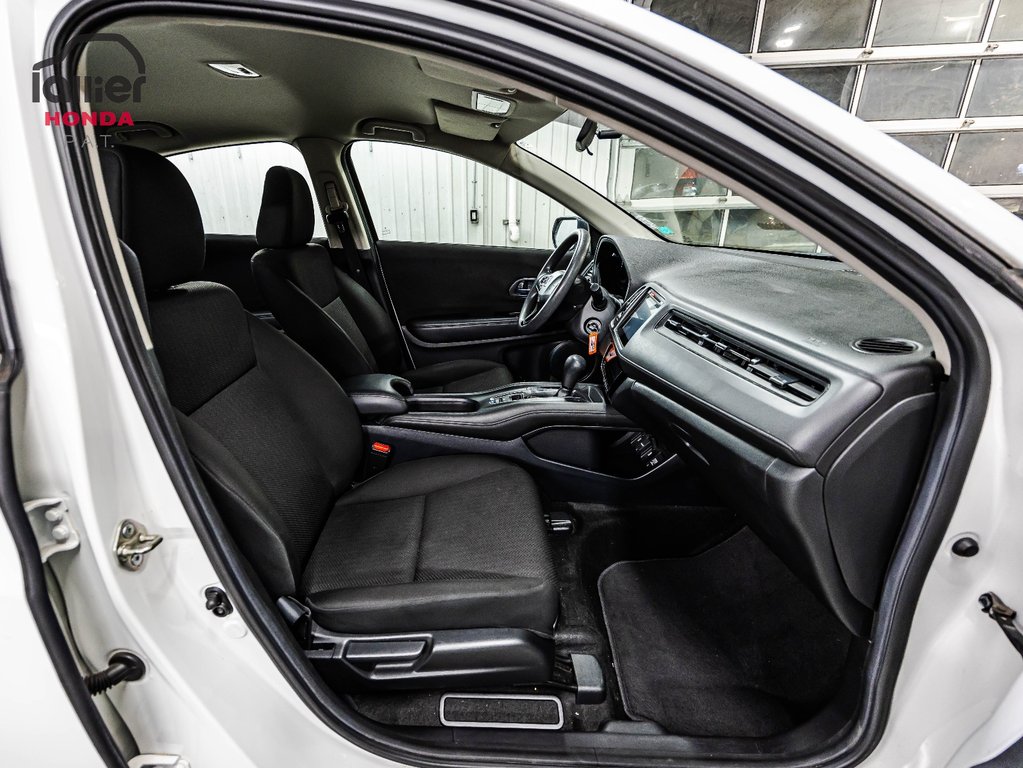 2017 Honda HR-V LX in , Quebec - 17 - w1024h768px
