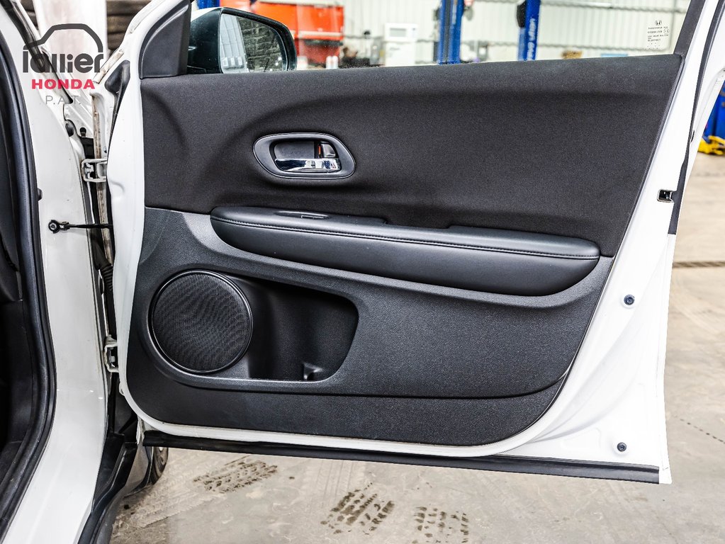 2017 Honda HR-V LX in , Quebec - 16 - w1024h768px