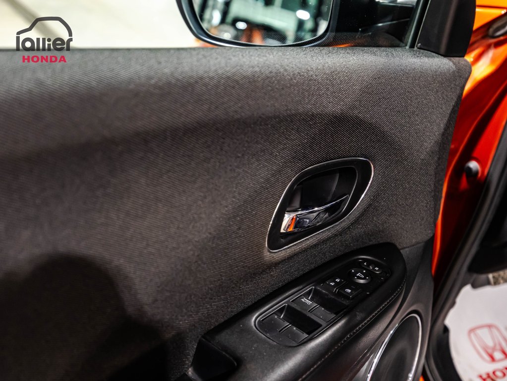 Honda HR-V Sport 2019 à Montréal, Québec - 12 - w1024h768px