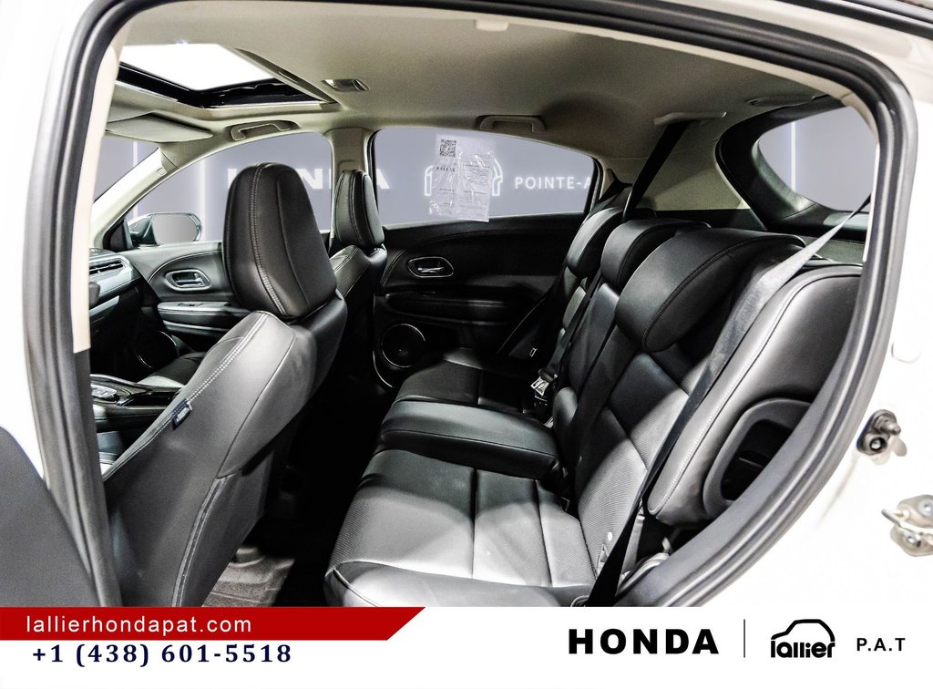 Honda HR-V Touring 2019 à Montréal, Québec - 14 - w1024h768px
