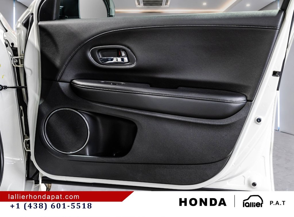 Honda HR-V Touring 2019 à Montréal, Québec - 17 - w1024h768px