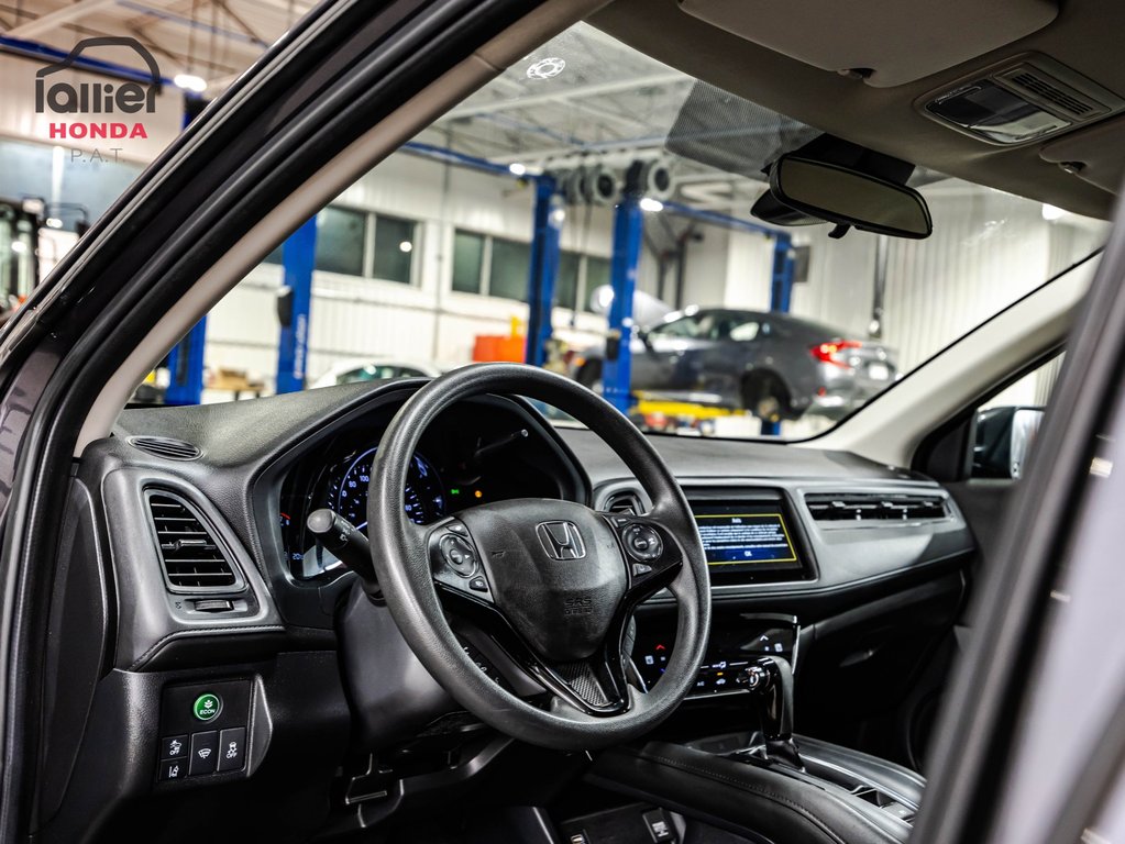 2020 Honda HR-V LX 20 000 KM SEULEMENT 1 PROPRIO in , Quebec - 18 - w1024h768px