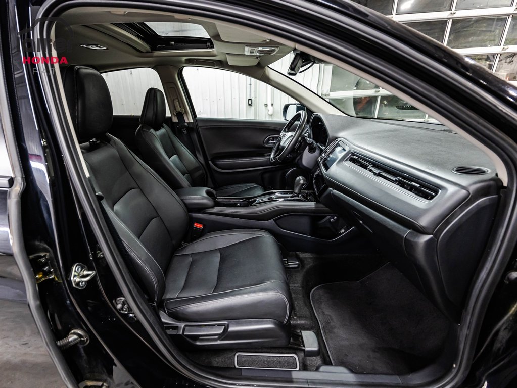 2020 Honda HR-V Touring in Montreal, Quebec - 18 - w1024h768px