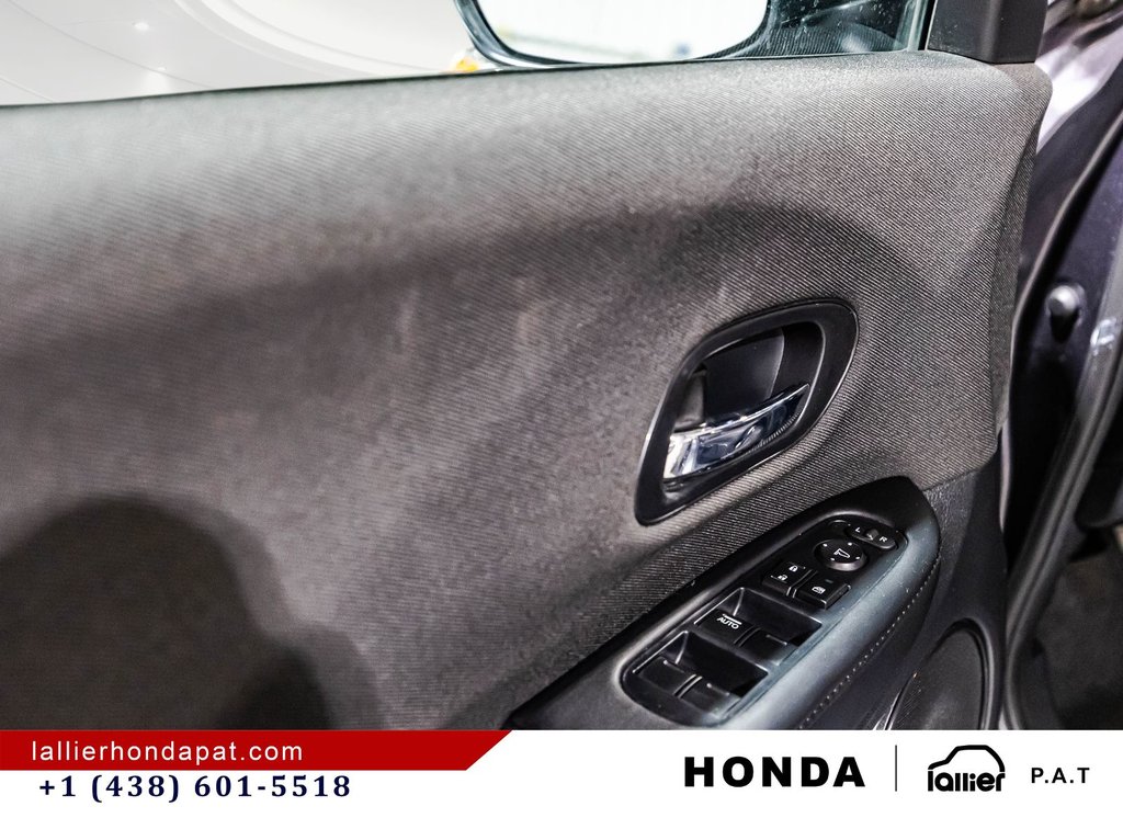 2020 Honda HR-V LX in Montreal, Quebec - 11 - w1024h768px