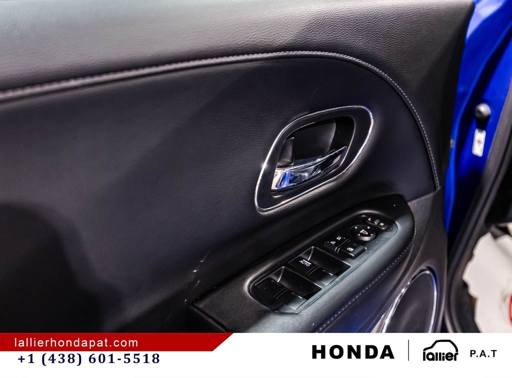 2020 Honda HR-V Touring in Montreal, Quebec - 12 - w1024h768px