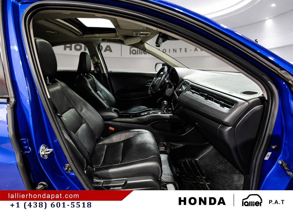 2020 Honda HR-V Touring in Montreal, Quebec - 18 - w1024h768px