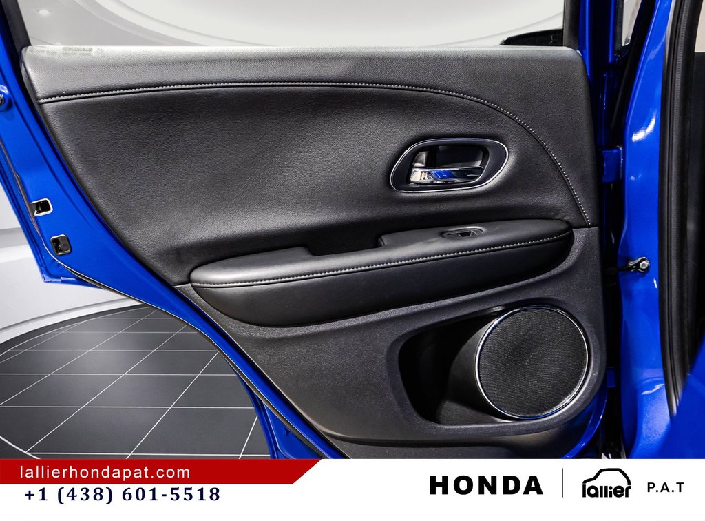 2020 Honda HR-V Touring in Montreal, Quebec - 13 - w1024h768px