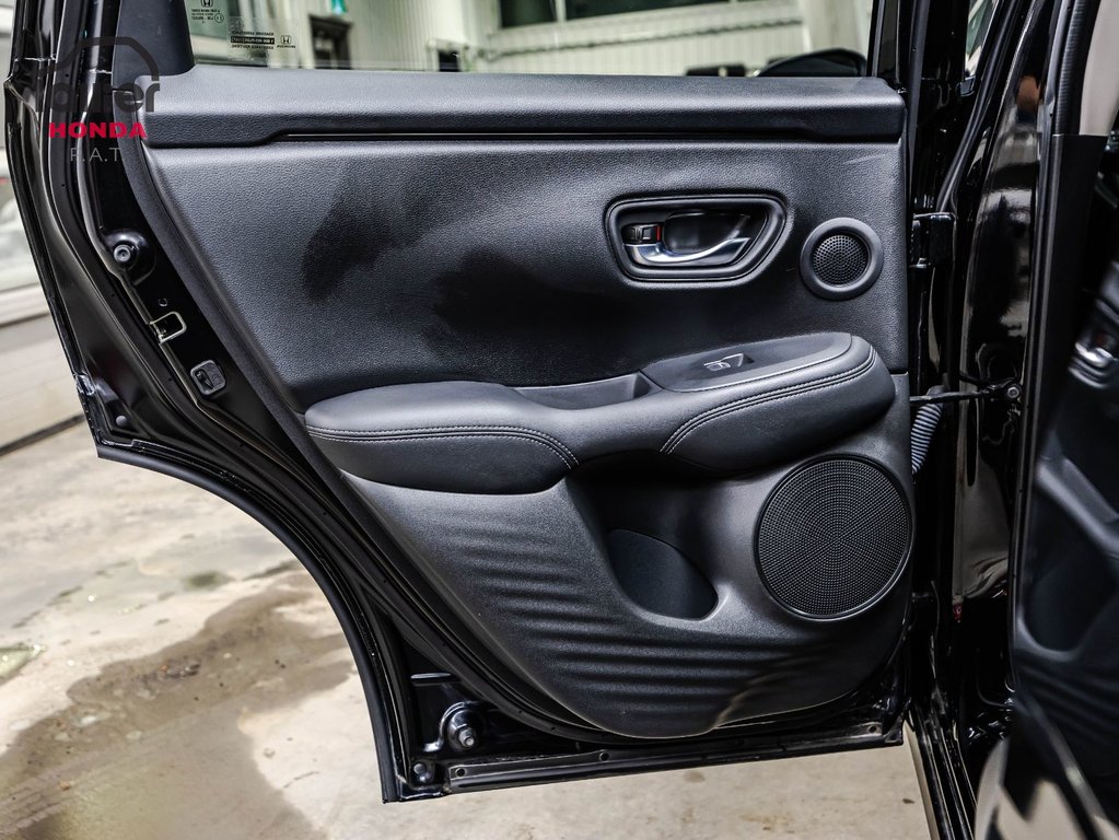 Honda HR-V EX-L Navi 2023 à Montréal, Québec - 12 - w1024h768px