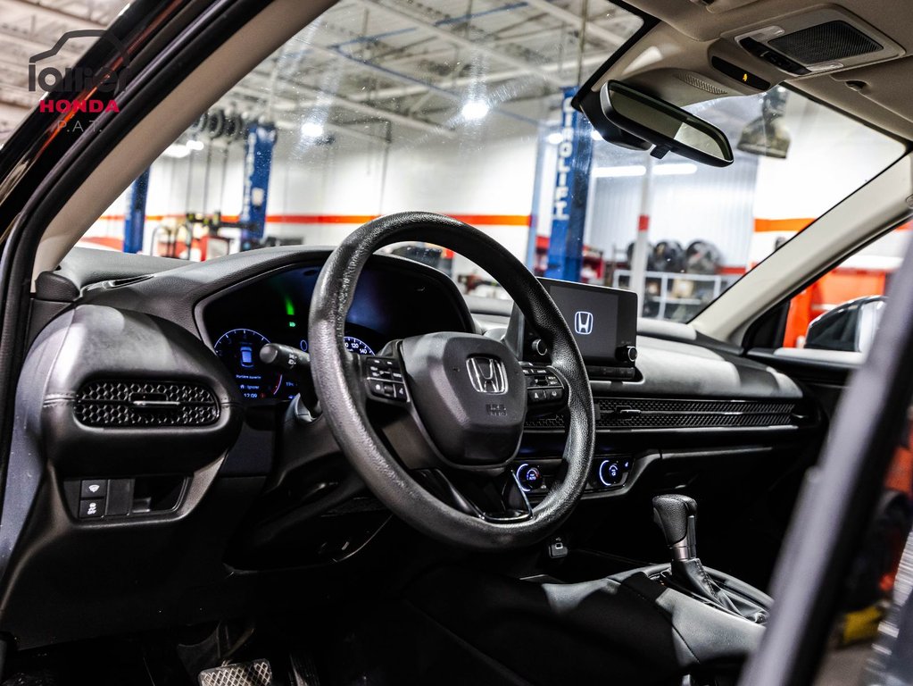 Honda HR-V LX AWD 2023 à Montréal, Québec - 17 - w1024h768px