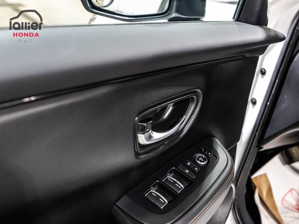 Honda HR-V Sport-B 2024 à Montréal, Québec - 11 - w1024h768px
