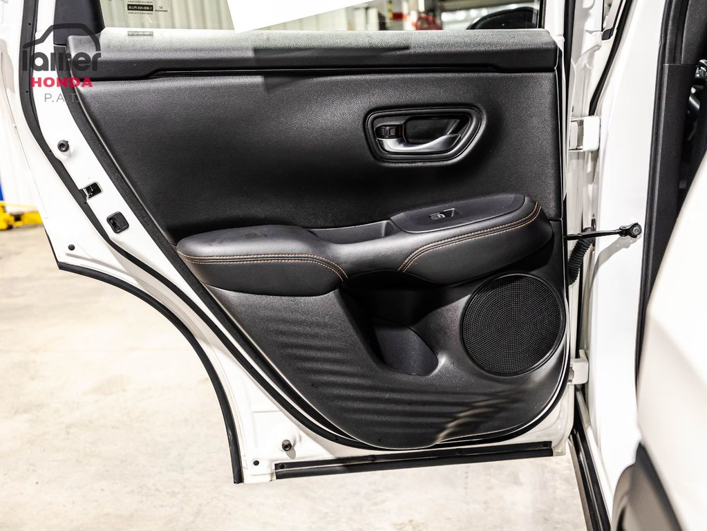 Honda HR-V Sport-B 2024 à Montréal, Québec - 12 - w1024h768px