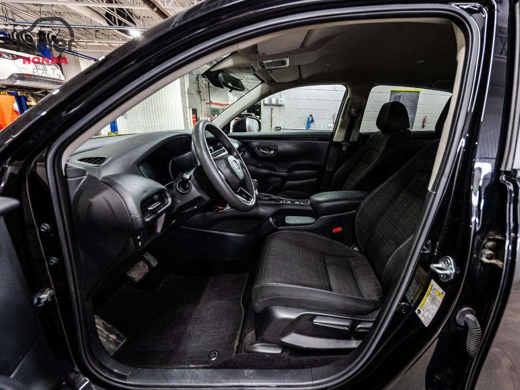 Honda HR-V LX-B 2024 à Montréal, Québec - 18 - w1024h768px