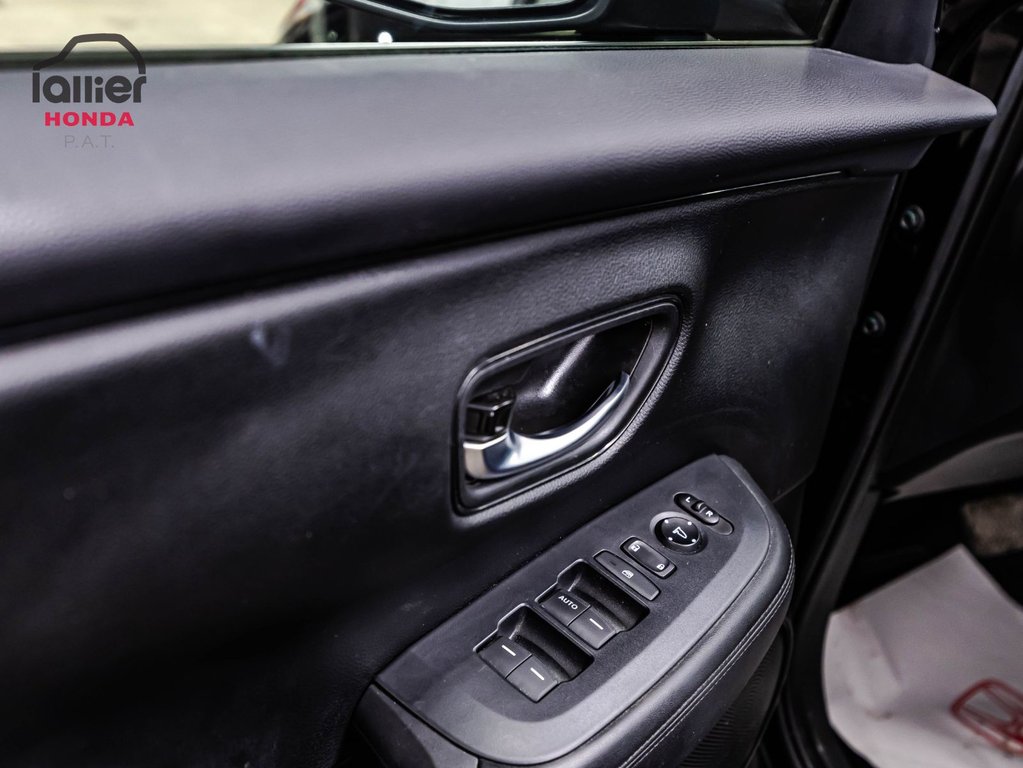 Honda HR-V LX-B 2024 à Montréal, Québec - 11 - w1024h768px