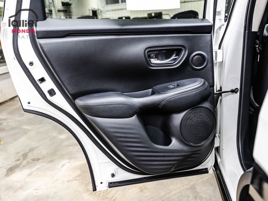 2025 Honda HR-V EX-L Navi 10 000 km COMME NEUF in , Quebec - 12 - w1024h768px