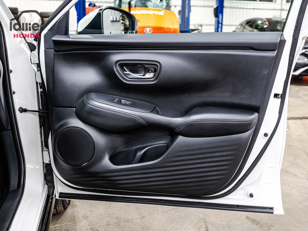 2025 Honda HR-V EX-L Navi 10 000 km COMME NEUF in , Quebec - 16 - w1024h768px