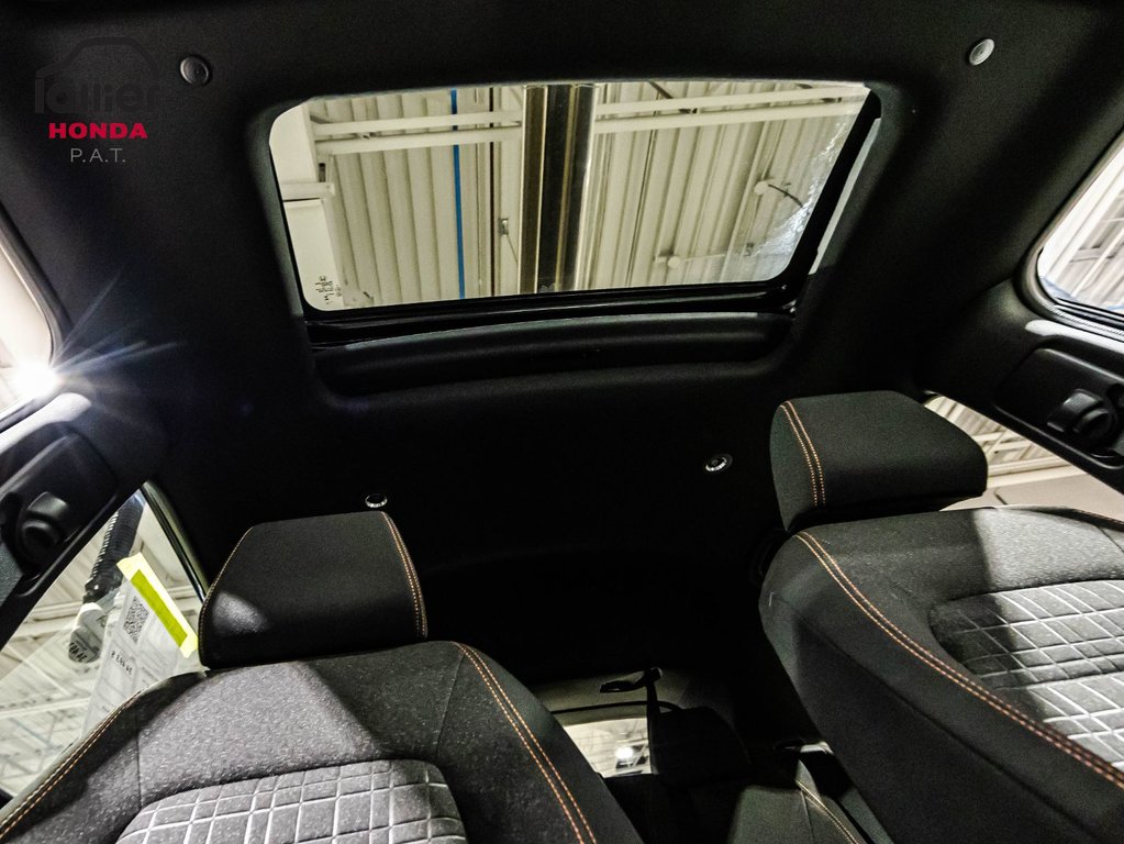 Honda HR-V Sport 2025 à Montréal, Québec - 18 - w1024h768px