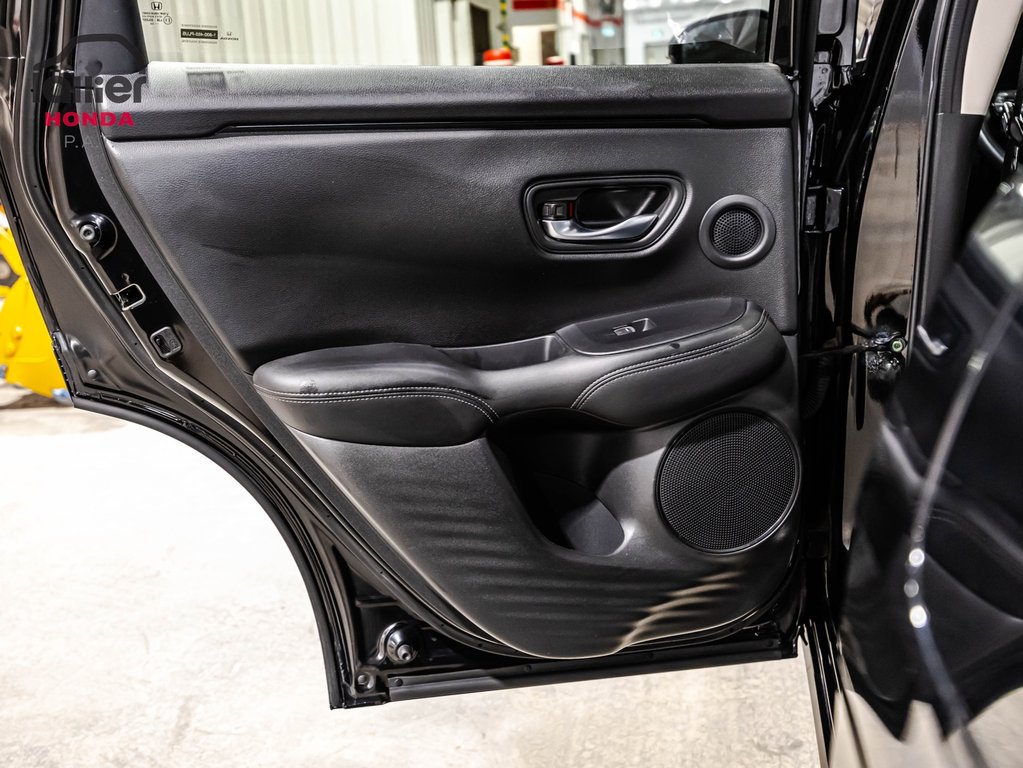 Honda HR-V EX-L Navi 2025 à Montréal, Québec - 12 - w1024h768px
