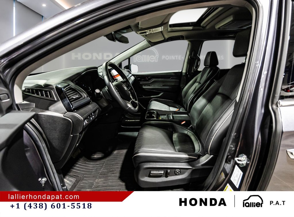 2024 Honda Odyssey Touring in Montréal, Quebec - 22 - w1024h768px