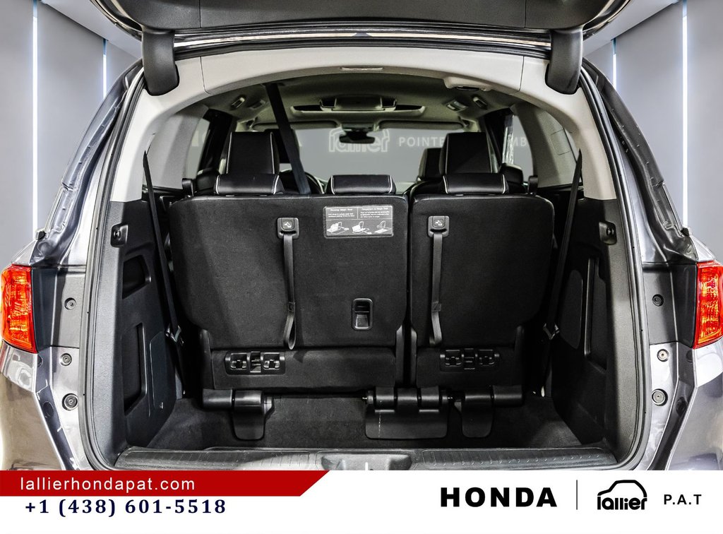 2024 Honda Odyssey Touring in Montréal, Quebec - 17 - w1024h768px