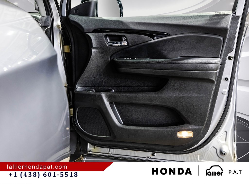 2019 Honda Pilot Touring 7-Passenger in Montreal, Quebec - 19 - w1024h768px